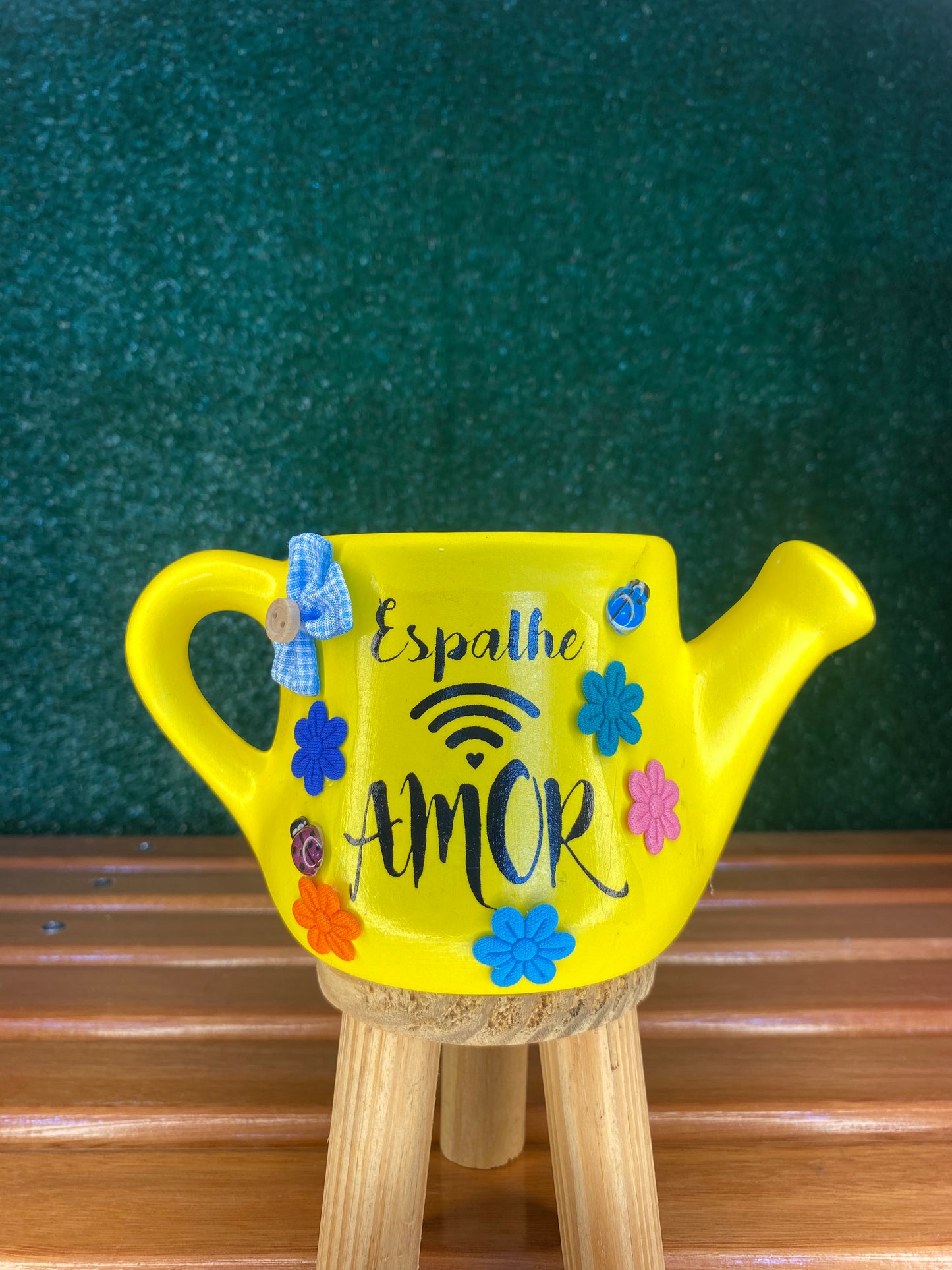 Regador Amarelo Artesanal