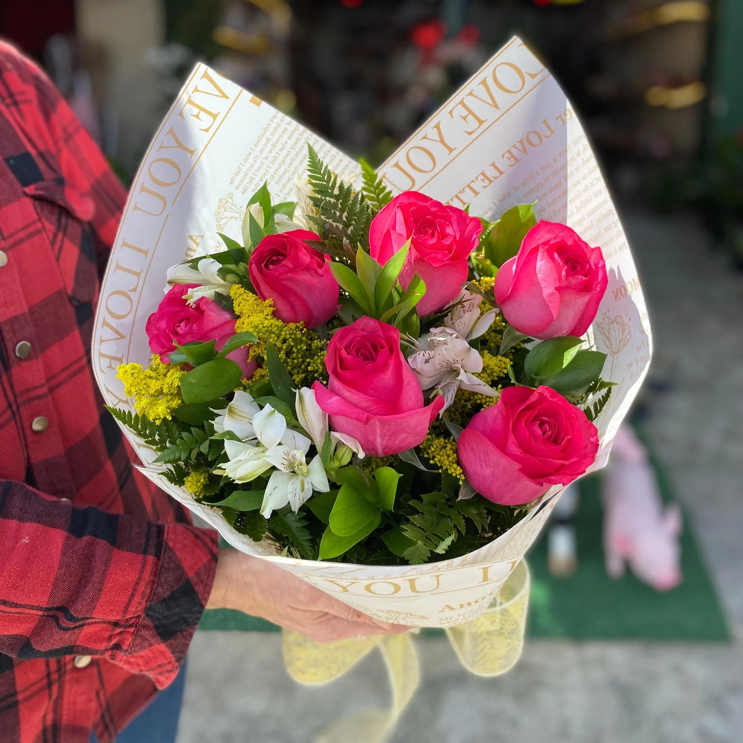 Buquê de 6 Rosas Cor de Rosa - Rancho das Plantas