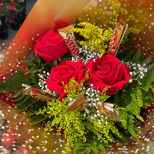 Buquê de 3 Rosas com Twix