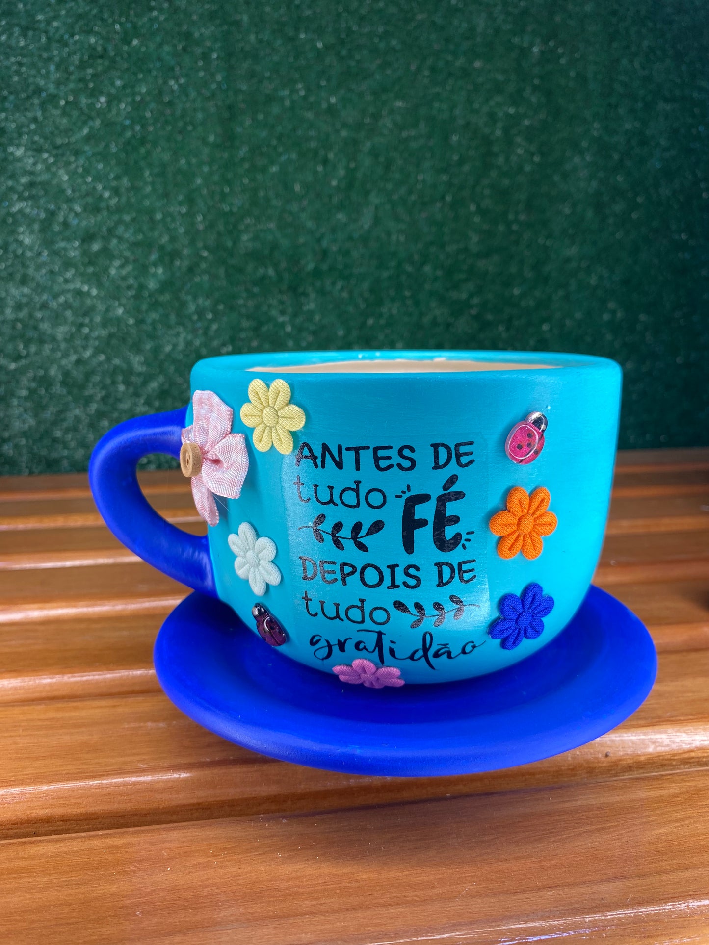 Xícara artesanal azul