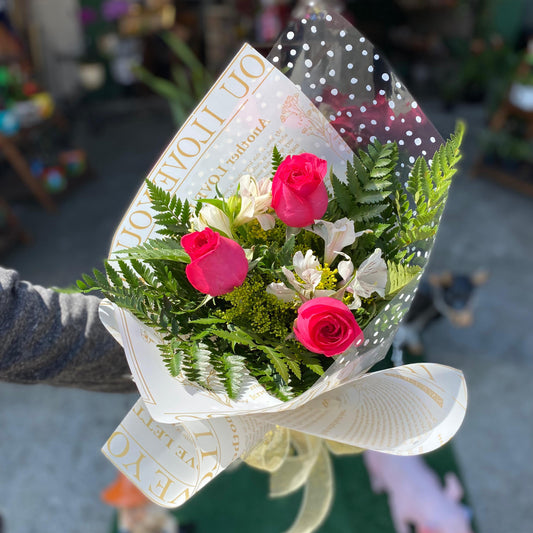Buquê de 3 Rosas Cor de Rosa