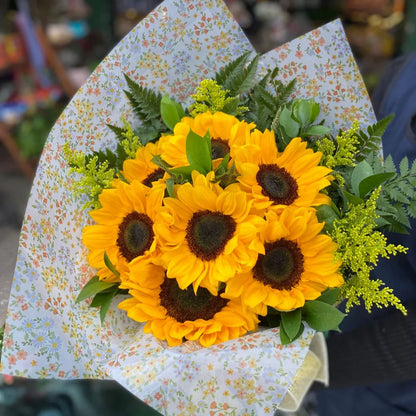 Buquê Sol (7 Girassóis) - Rancho das Plantas